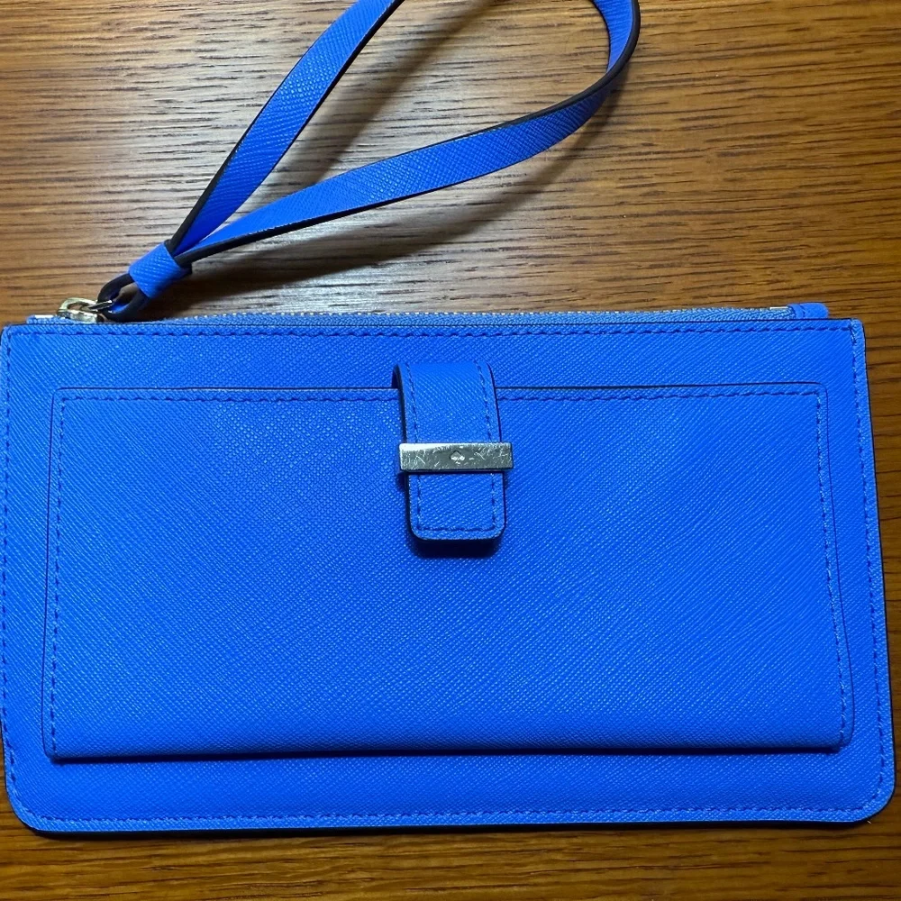 Kate Spade Cedar Street Karolina Leather Wristlet in Blue - Picture 2 of 3